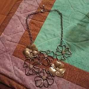 Gray and black flower necklace